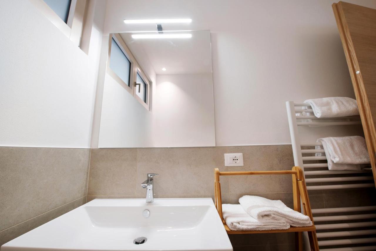 Garden Borgo Secolo Διαμέρισμα Πεσκιέρα ντελ Γκάρντα Εξωτερικό φωτογραφία